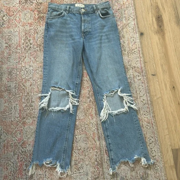 FREE PEOPLE ripped mid waist jeans - Picture 6 of 11